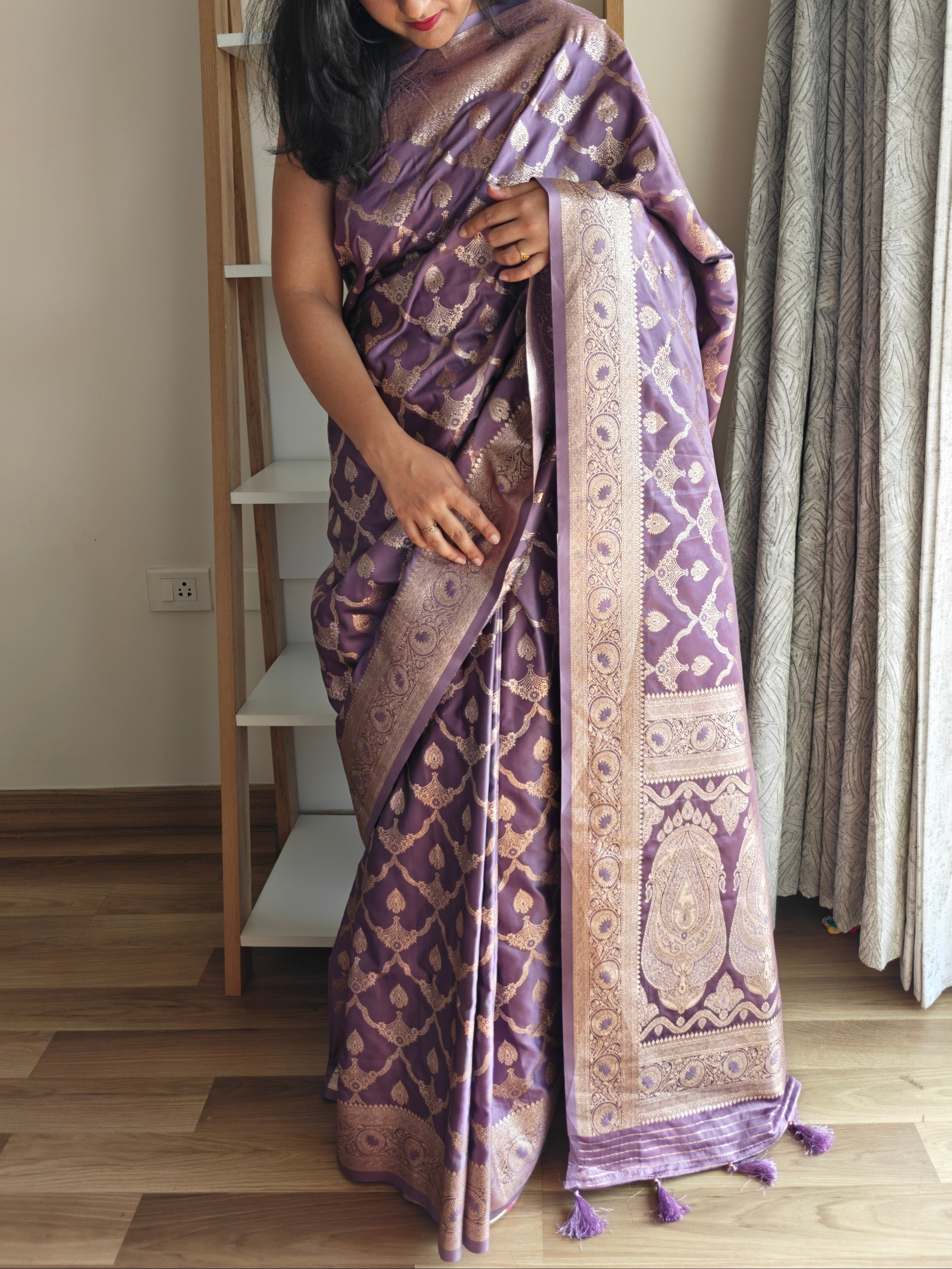 Pastel Lavender Banarasi Silk saree with All-Over Jaal Work & Lotus Motif Border
