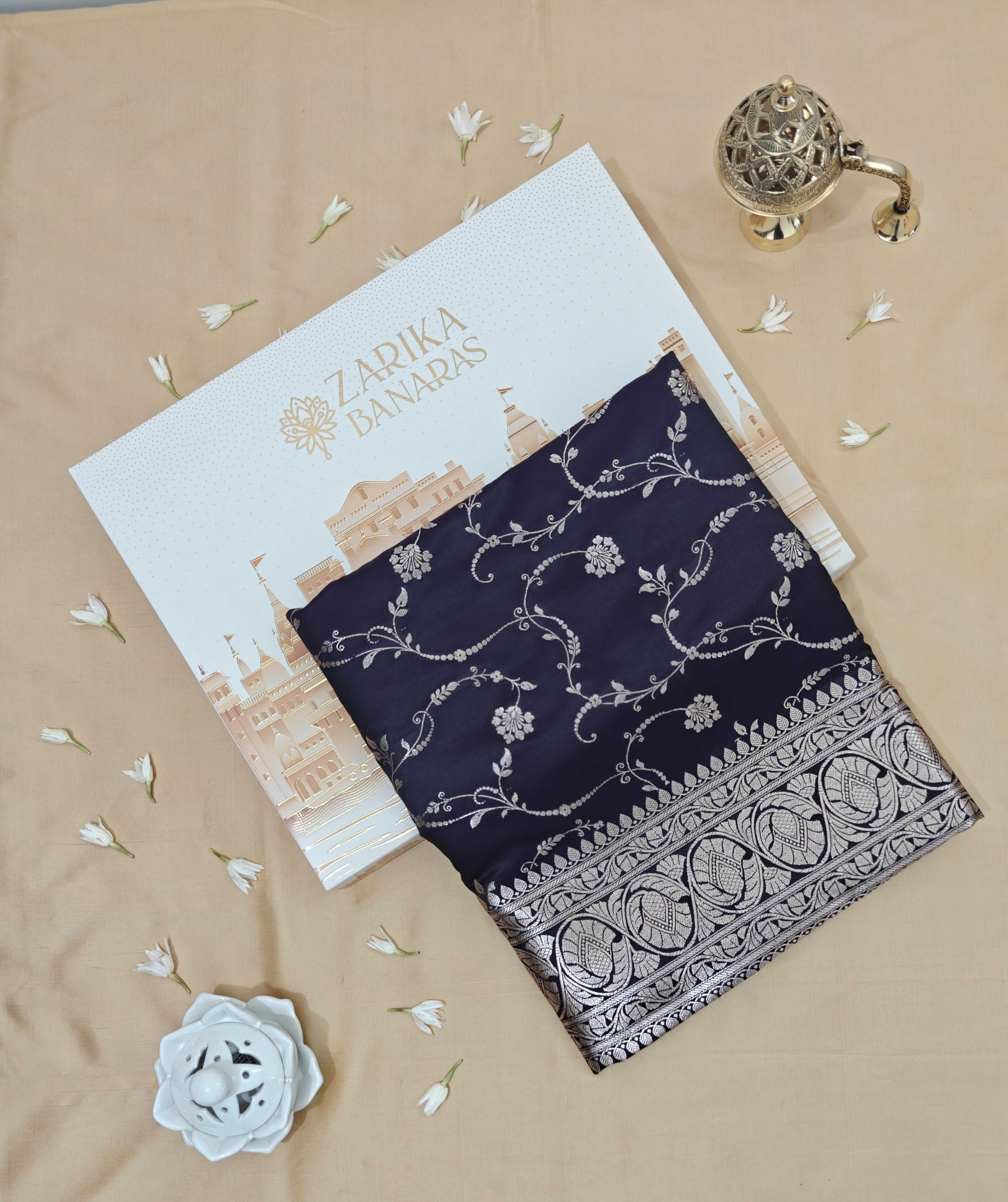 Dark Purple Double Tone Saree with Jaal Work & Rich Border