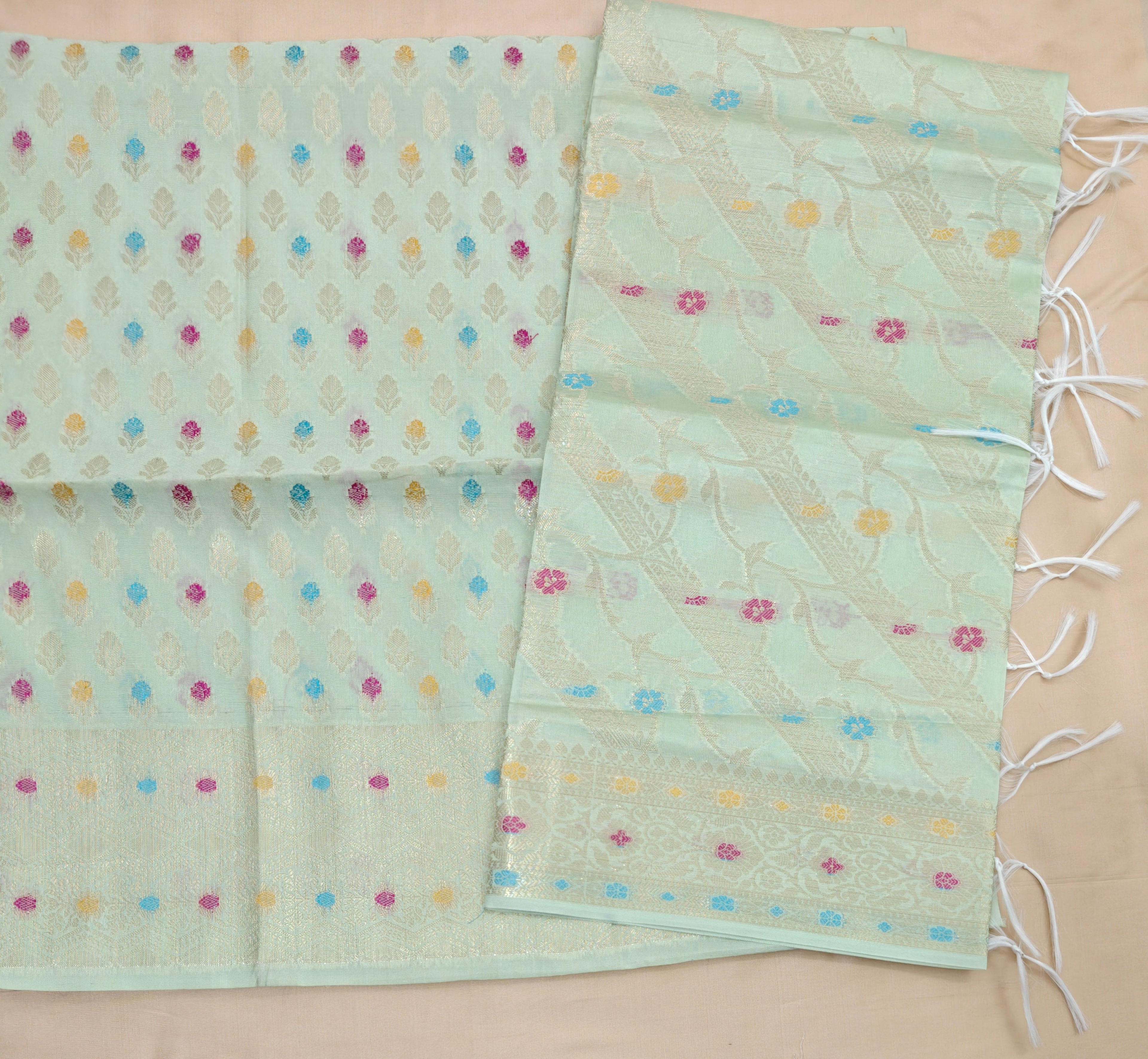 Mulmul cotton Pista Small booti suit