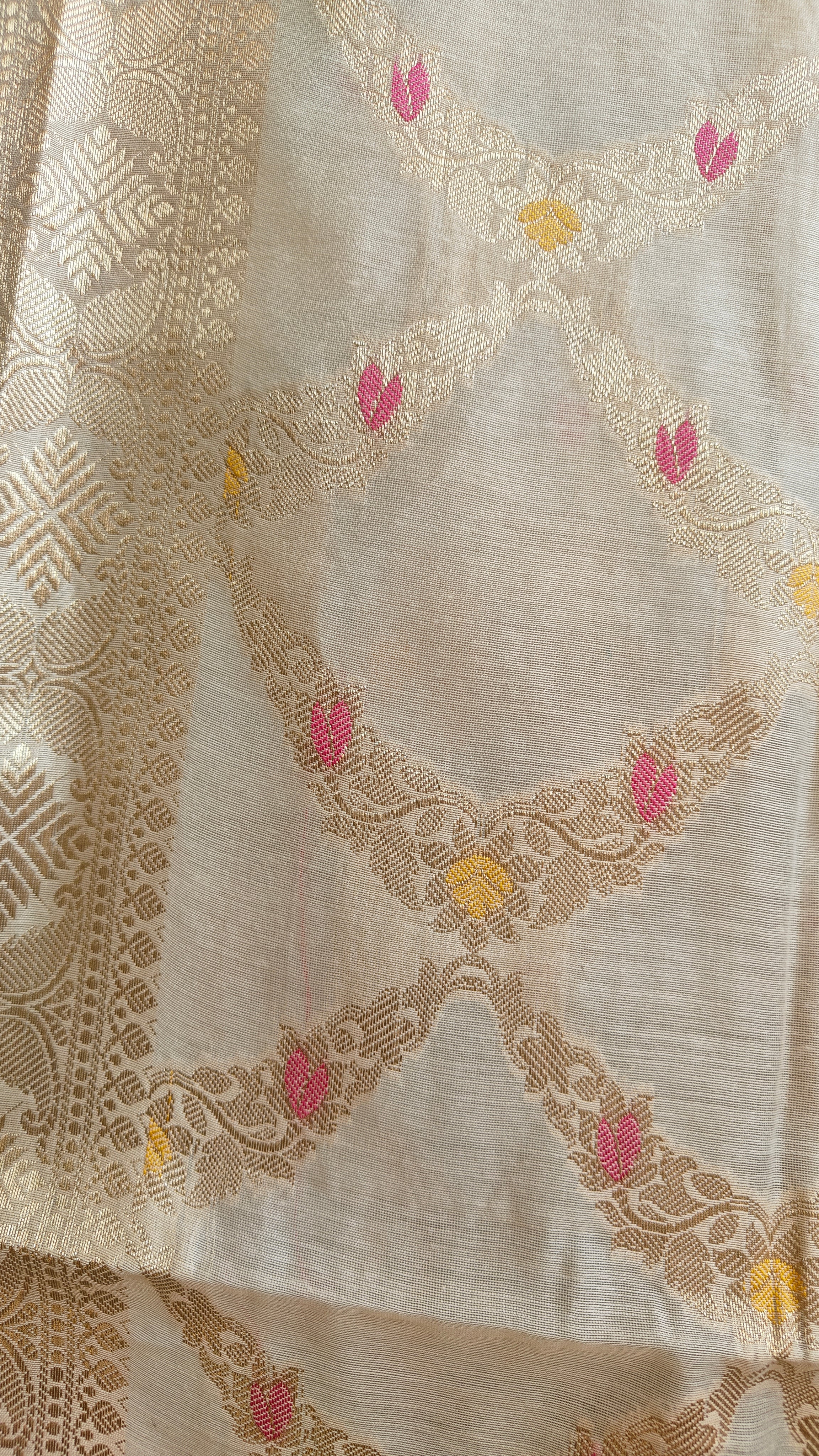 Sea Green Banarasi Suit with Ivory Contrast & Meenakari Jal Work Dupatta