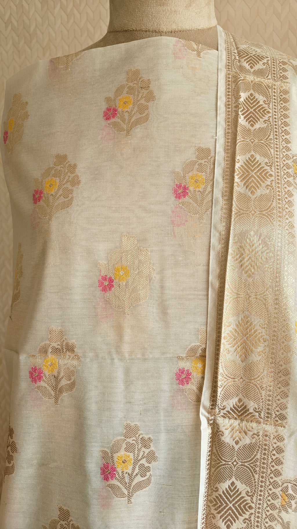 Sea Green Banarasi Suit with Ivory Contrast & Meenakari Jal Work Dupatta