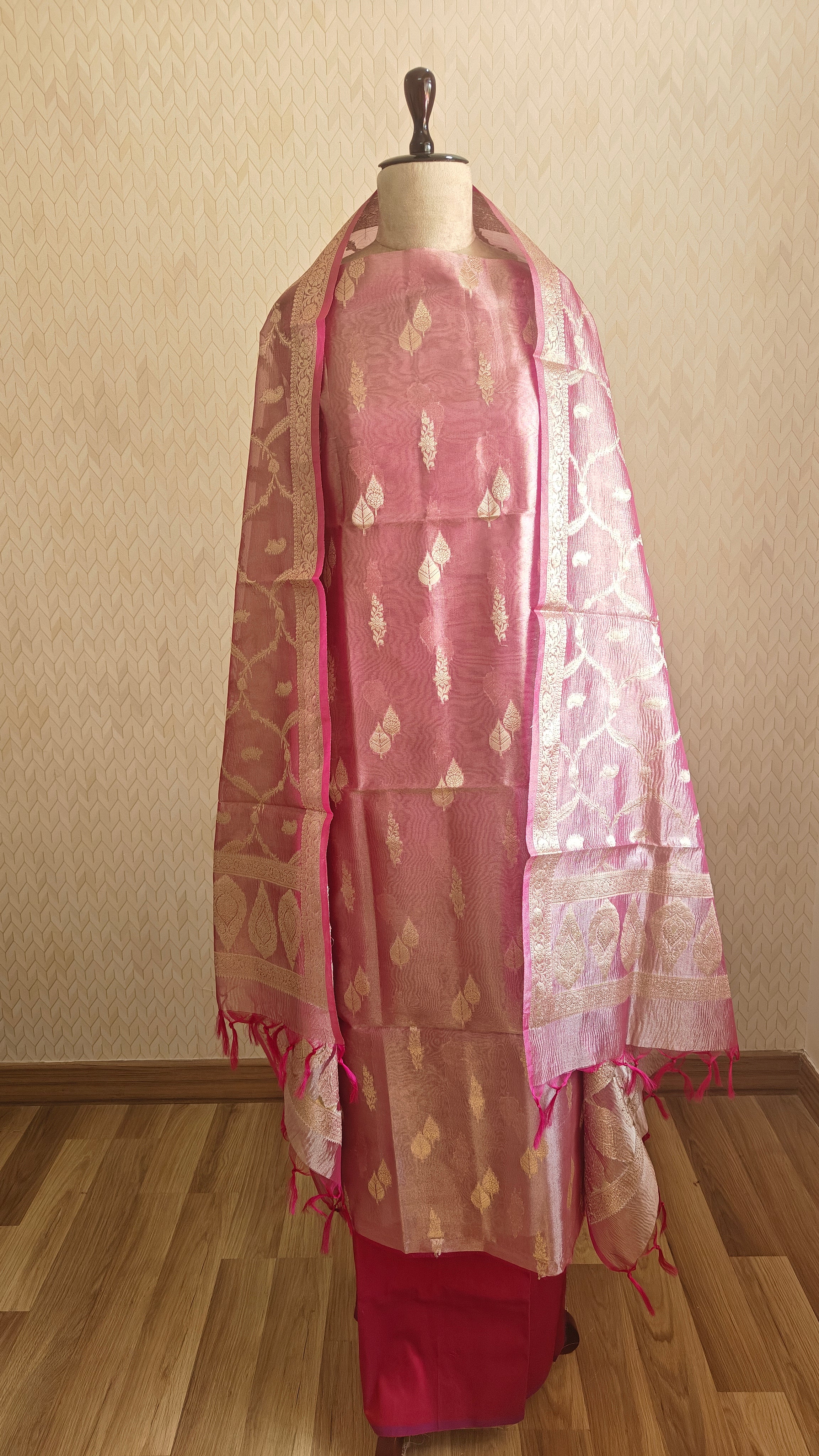 Elegant Pink Tissue Silk Suit with Crushed Tissue Dupatta
