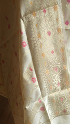 Mulmul cotton White Small booti suit