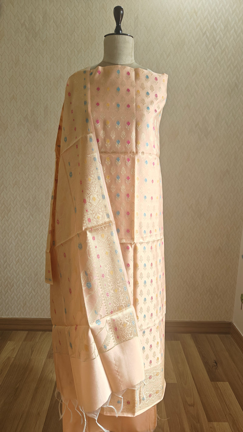 Mulmul Cotton Peach Booti suit