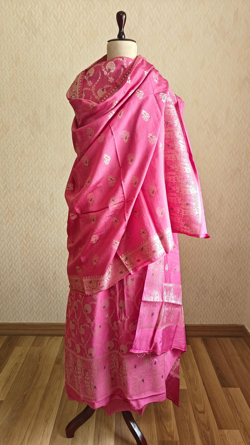Soft Pink Mulmul Jaal overall Cotton 3-Piece Suit Set