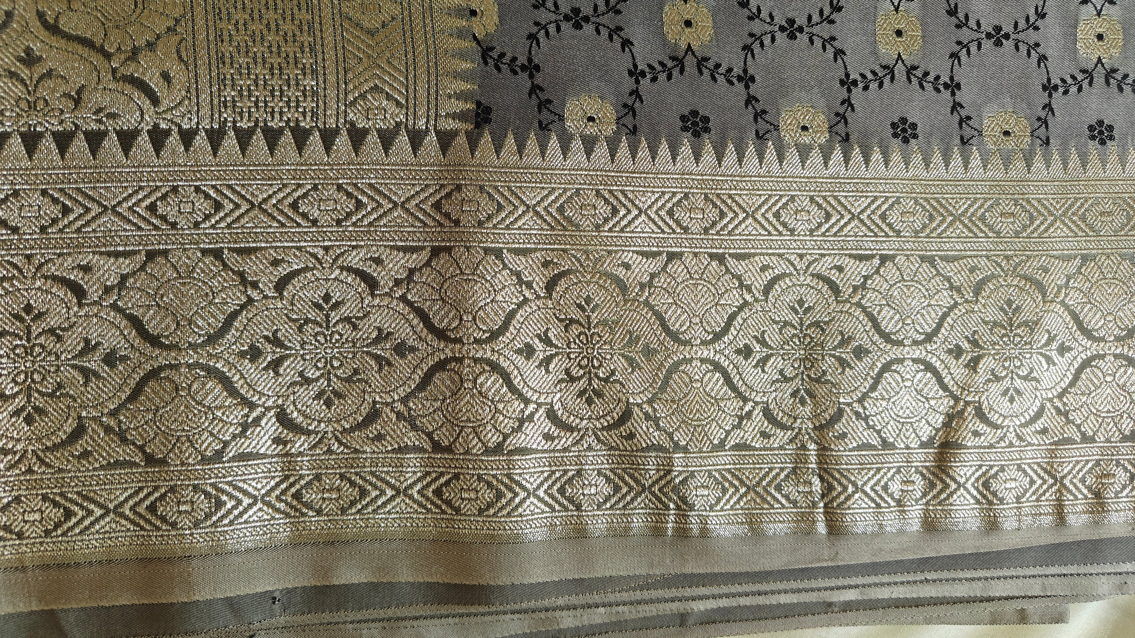 Grey Premium Banarasi Saree with Silver Zari Elegance