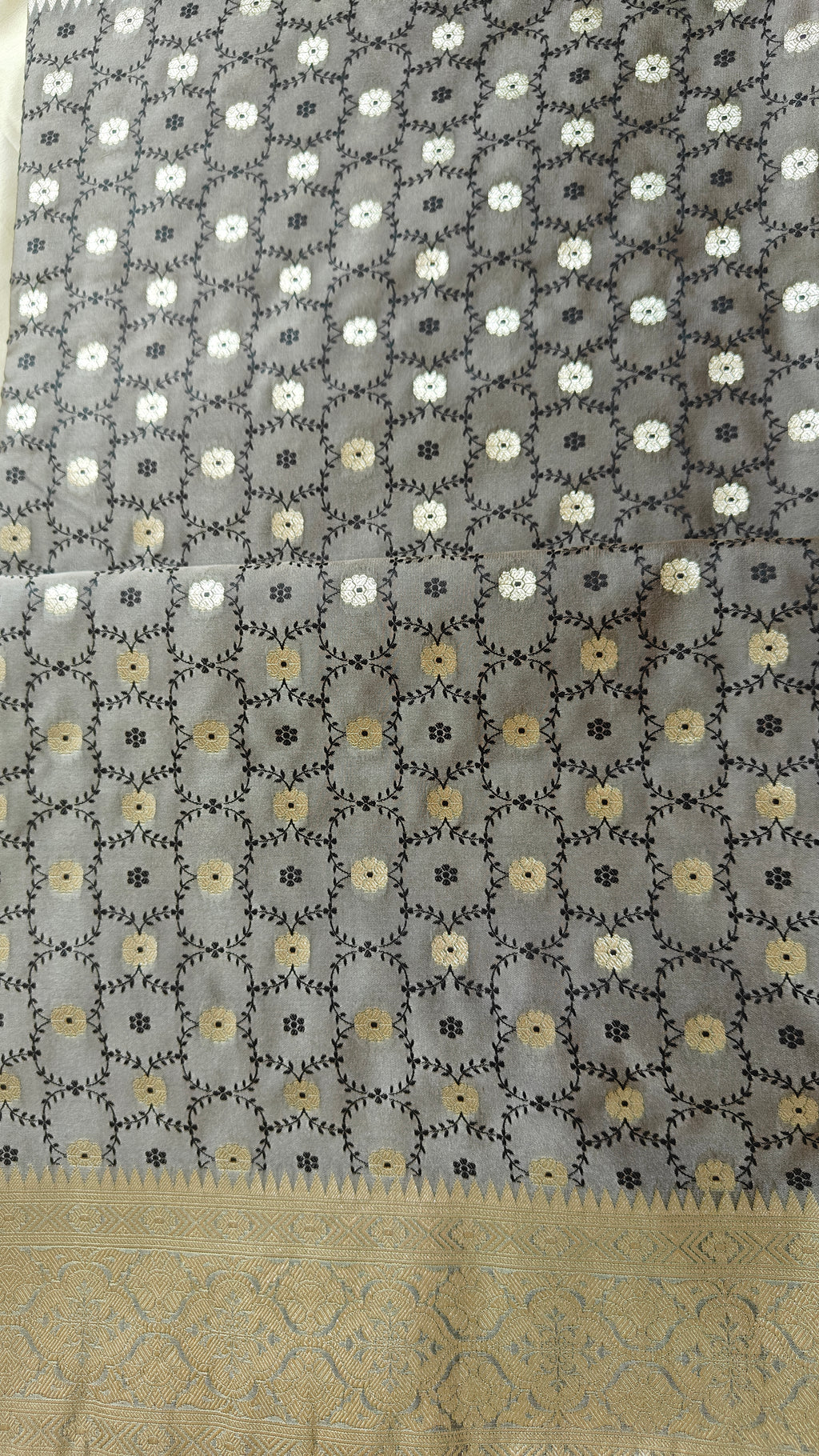 Grey Premium Banarasi Saree with Silver Zari Elegance