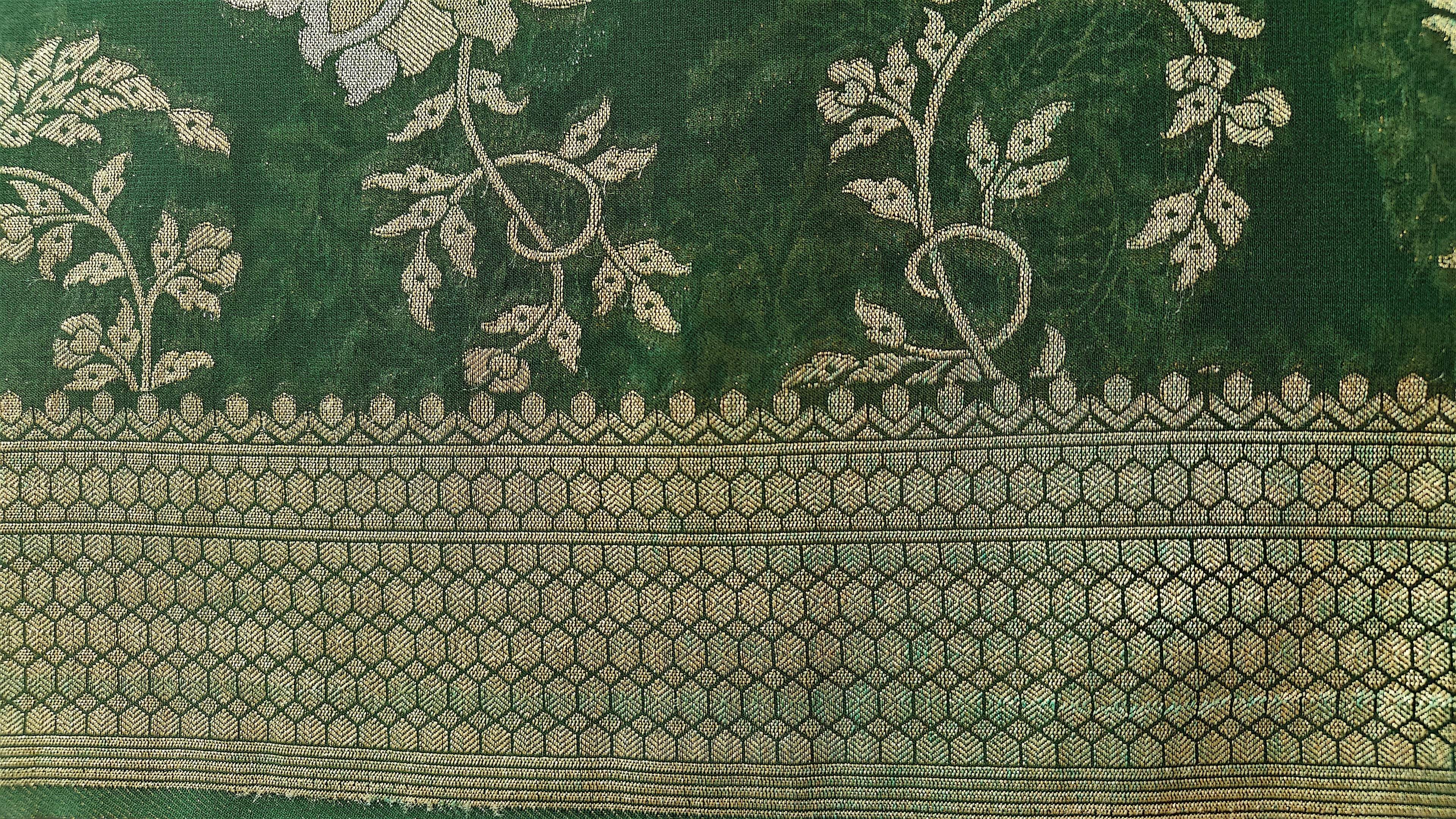 Dark Green Georgette Saree with Floral Jaal Work