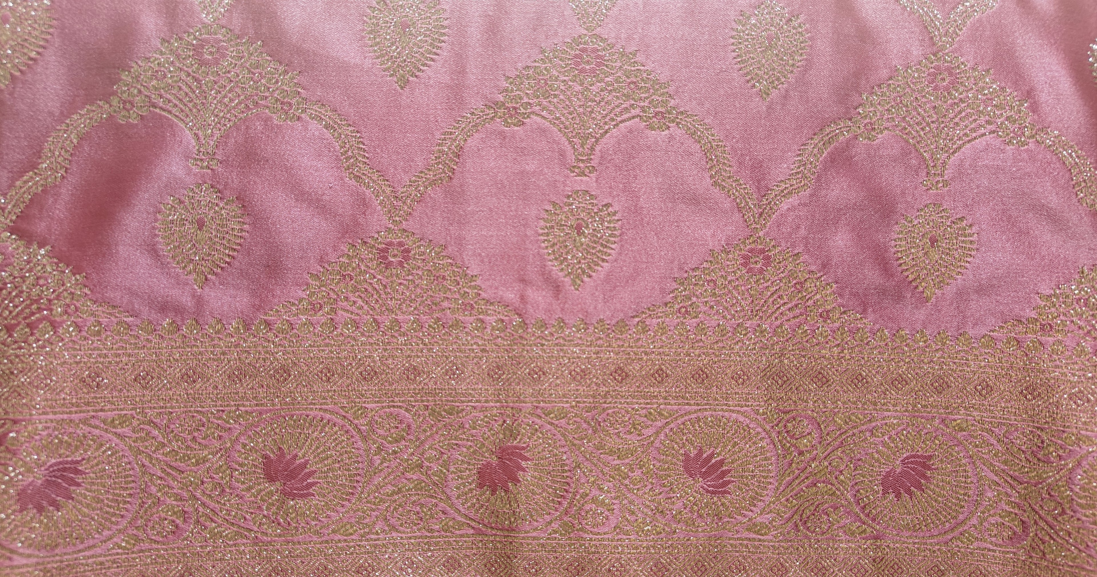 Pastel Pink Banarasi Silk saree with All-Over Jaal Work & Lotus Motif Border