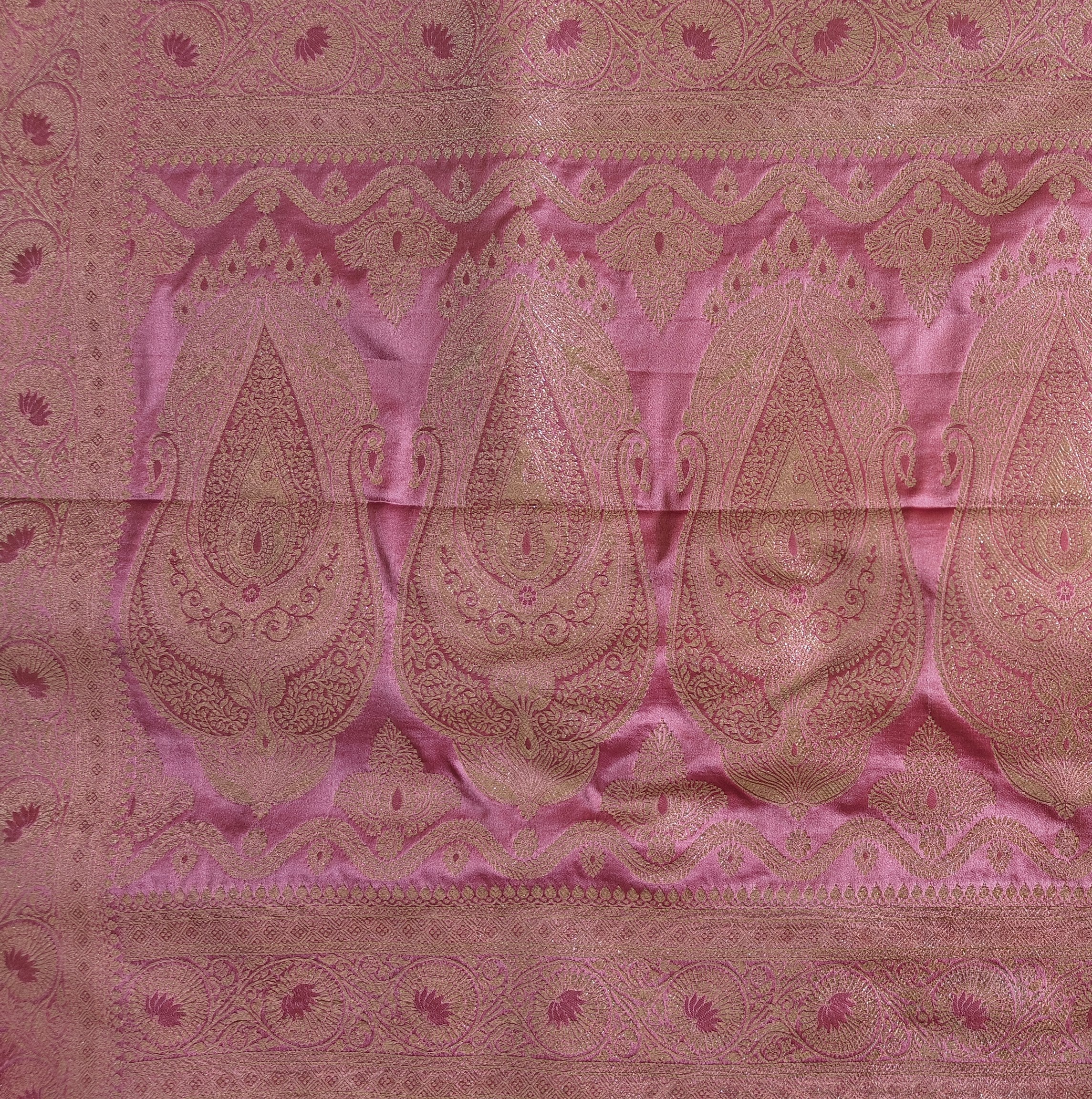 Pastel Pink Banarasi Silk saree with All-Over Jaal Work & Lotus Motif Border