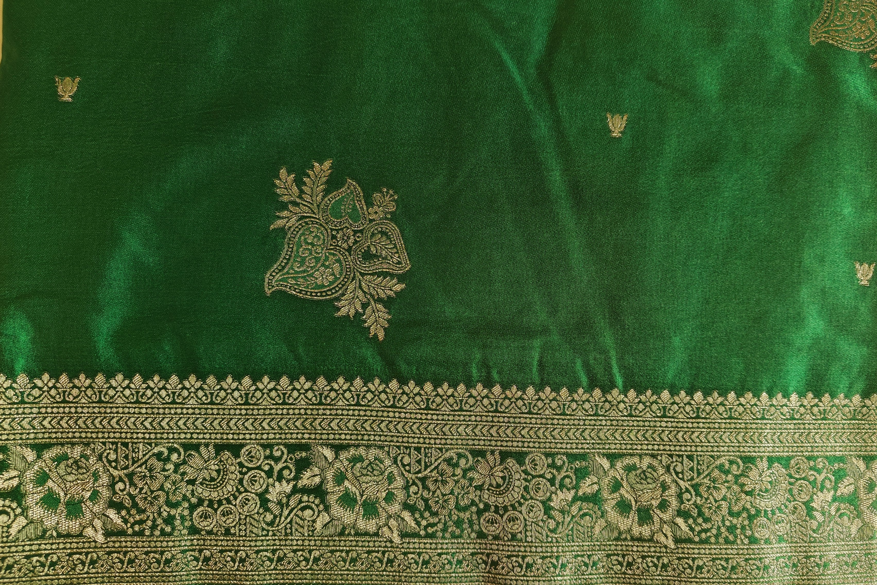 Dark Green Banarasi Silk Saree with Booti Work