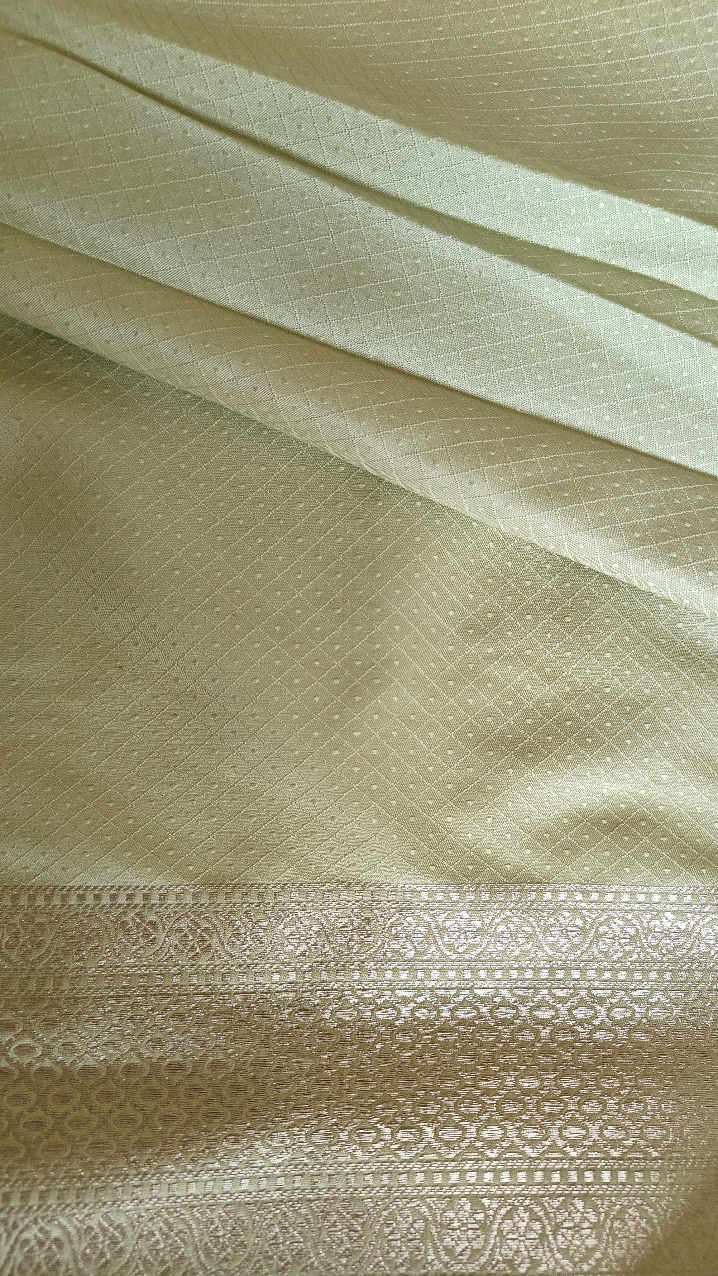 Pastel green Tanchoi saree