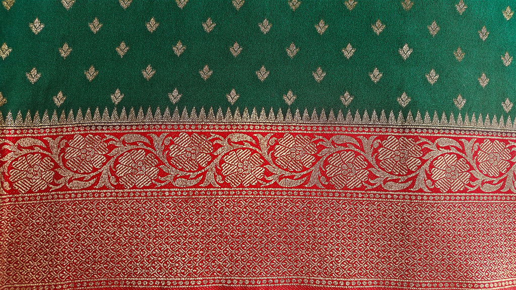 Green & Red Georgette Saree with Booti Work – Classic Banarasi Design