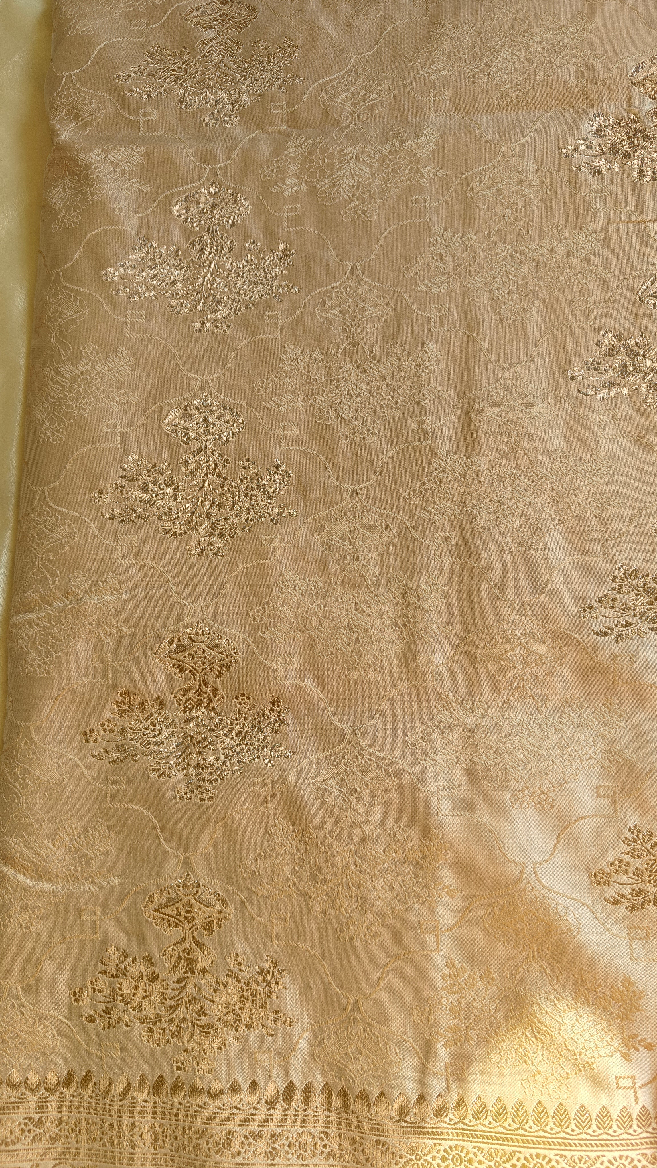 Golden Tanchoi saree