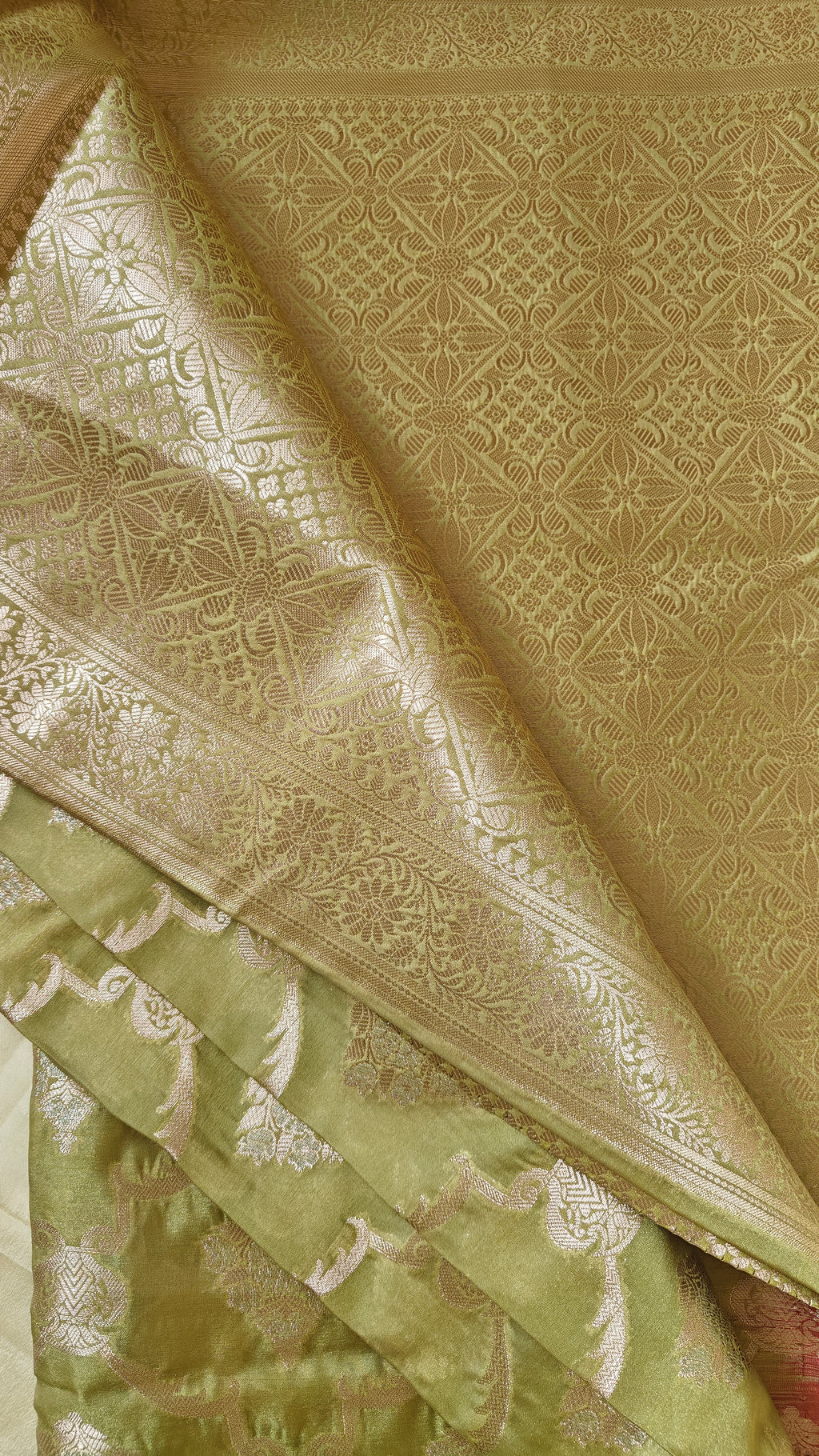 Parrot yellow Banarasi Silk saree with All-Over Jaal Zari