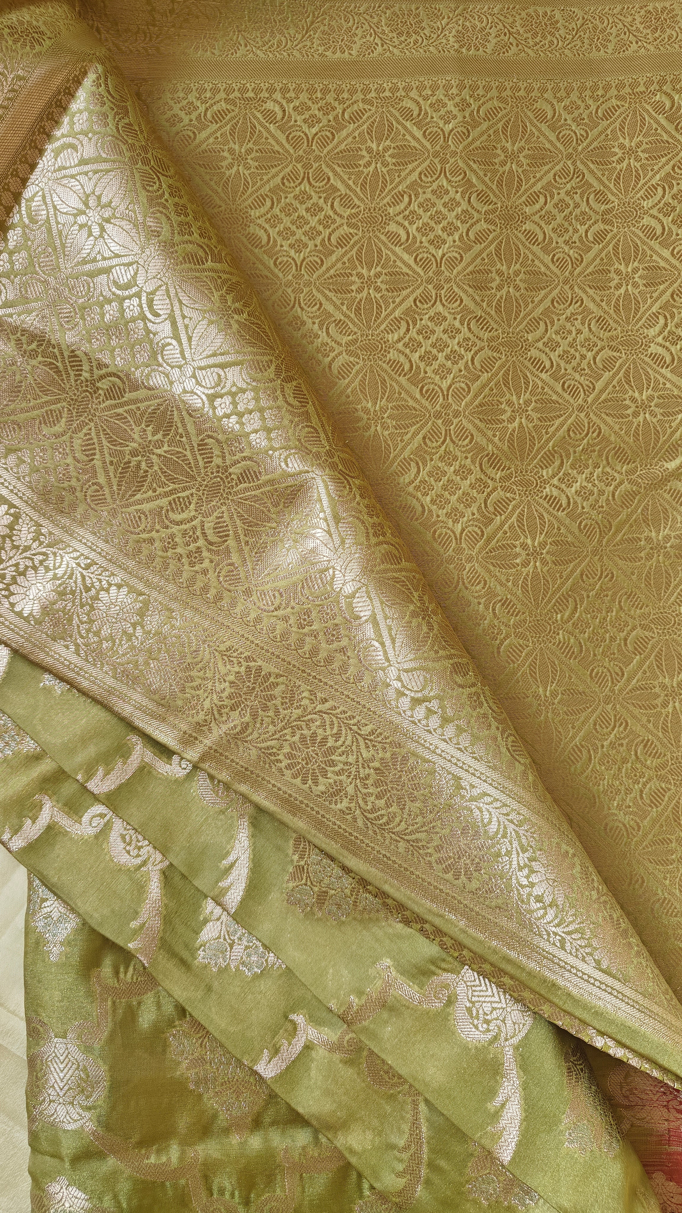 Parrot yellow Banarasi Silk saree with All-Over Jaal Zari