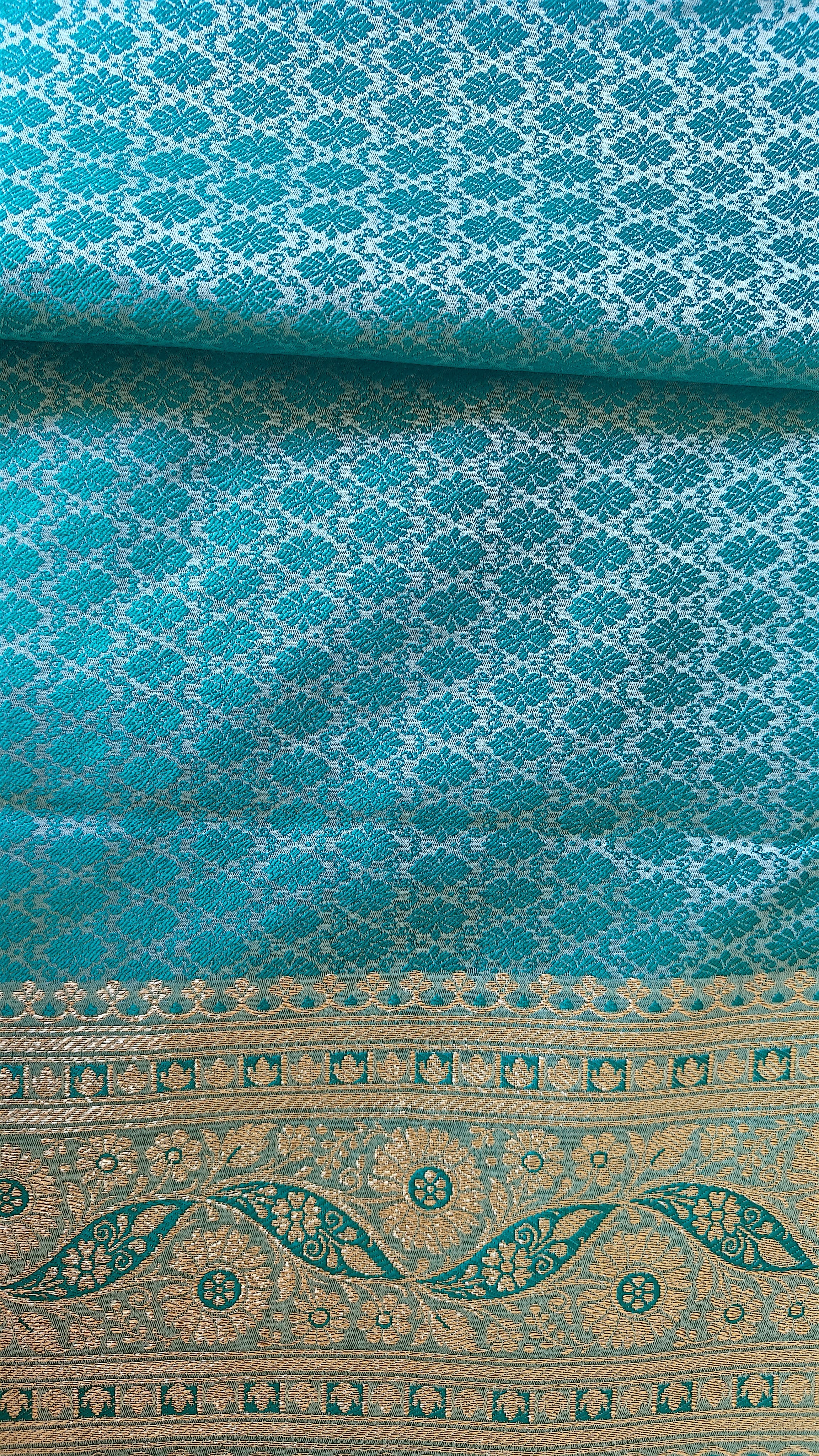 Light Ferozi silk Saree with Dark Ferozi Floral Jaal