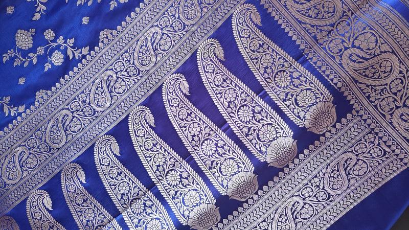 Navy blue Silk Saree with floral Jal