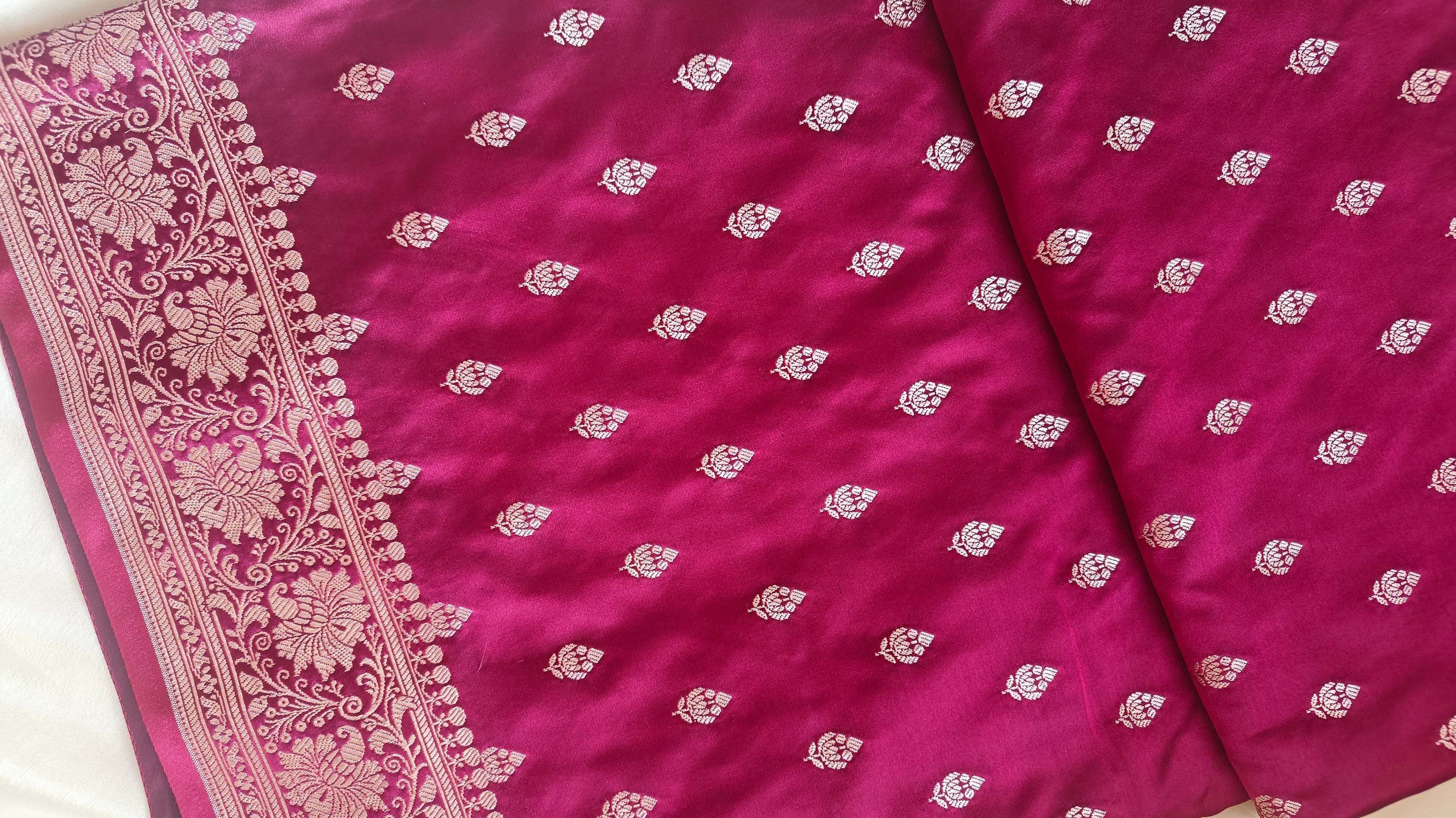 Magenta Pink Silk Saree with Delicate Booti Work