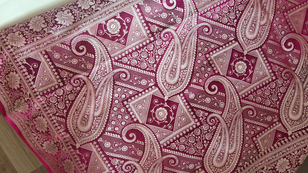 Magenta Pink Silk Saree with Delicate Booti Work