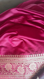 Magenta Pink Silk Saree with Delicate Booti Work
