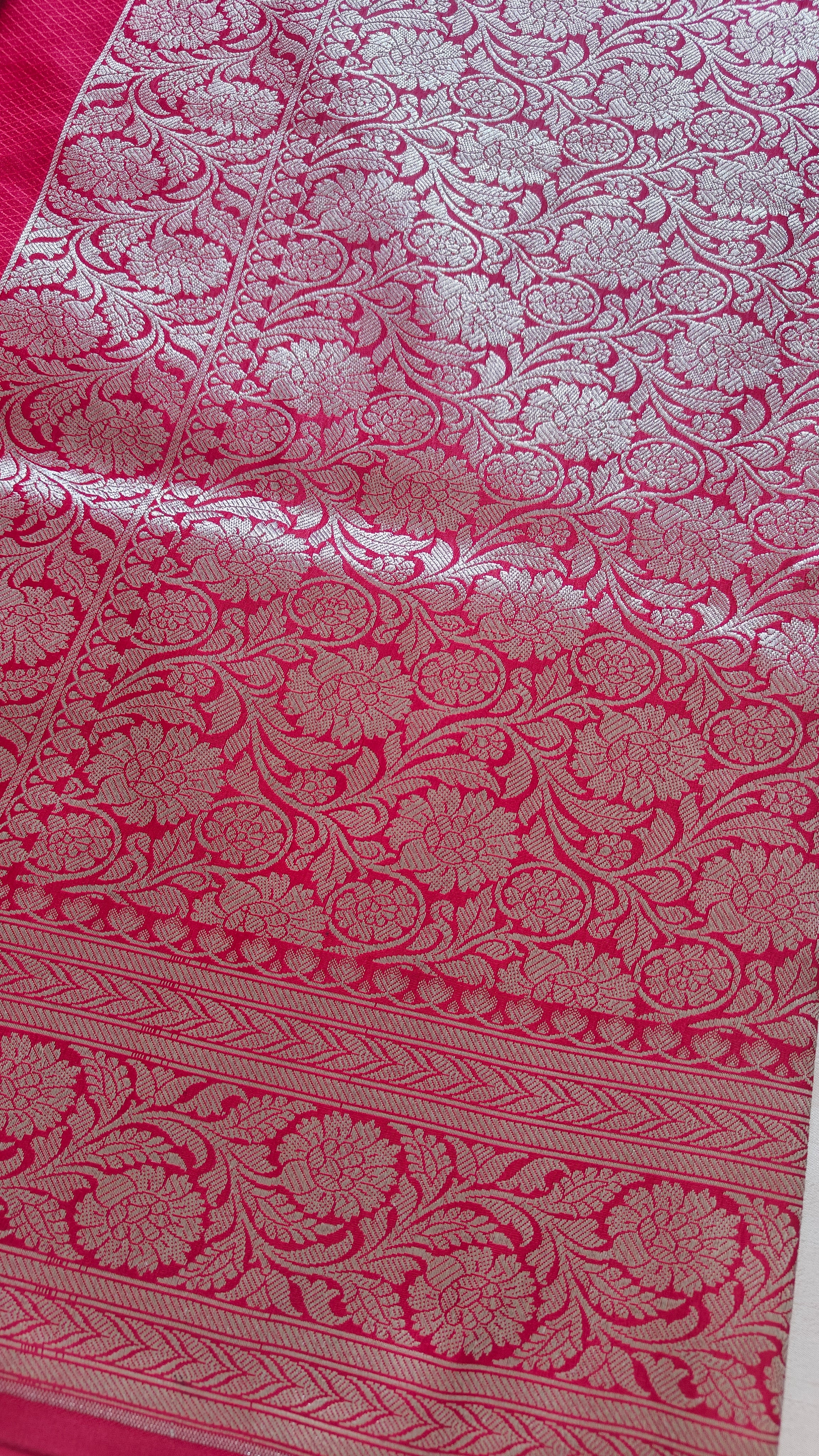 Shades of Pink Leheriya Silk Saree with Elegant Border & Rich Pallu