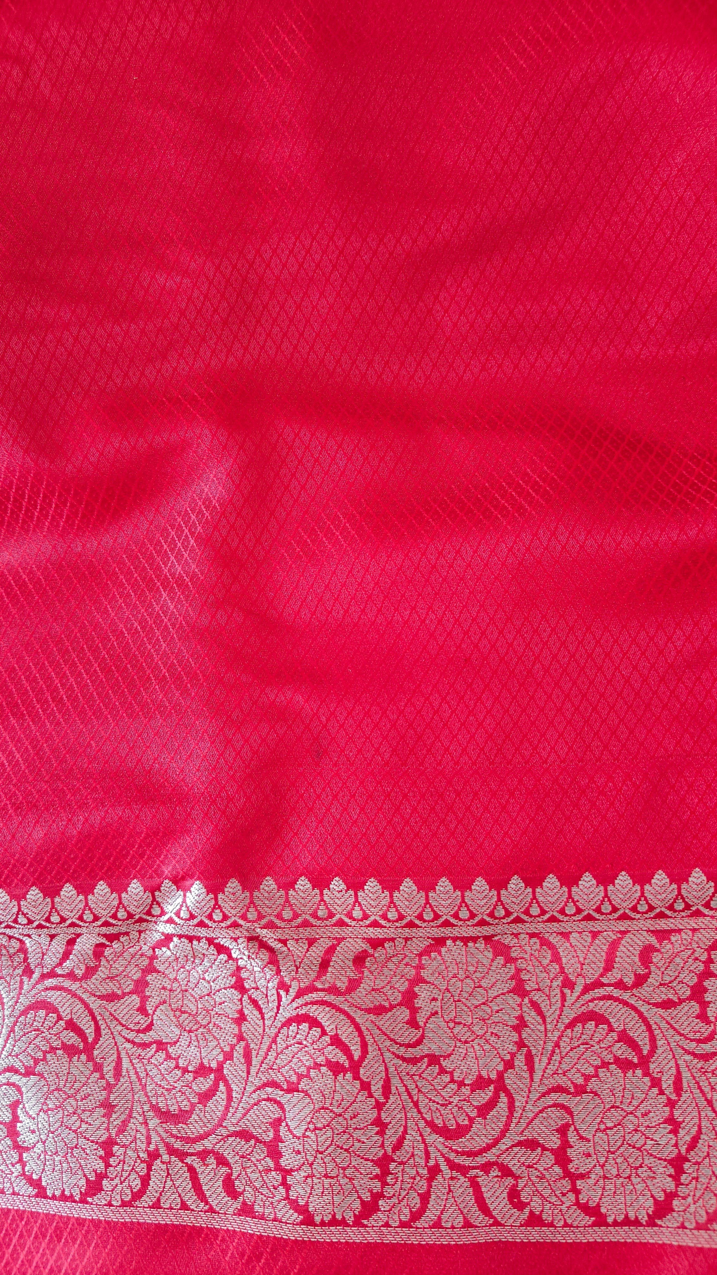 Shades of Pink Leheriya Silk Saree with Elegant Border & Rich Pallu