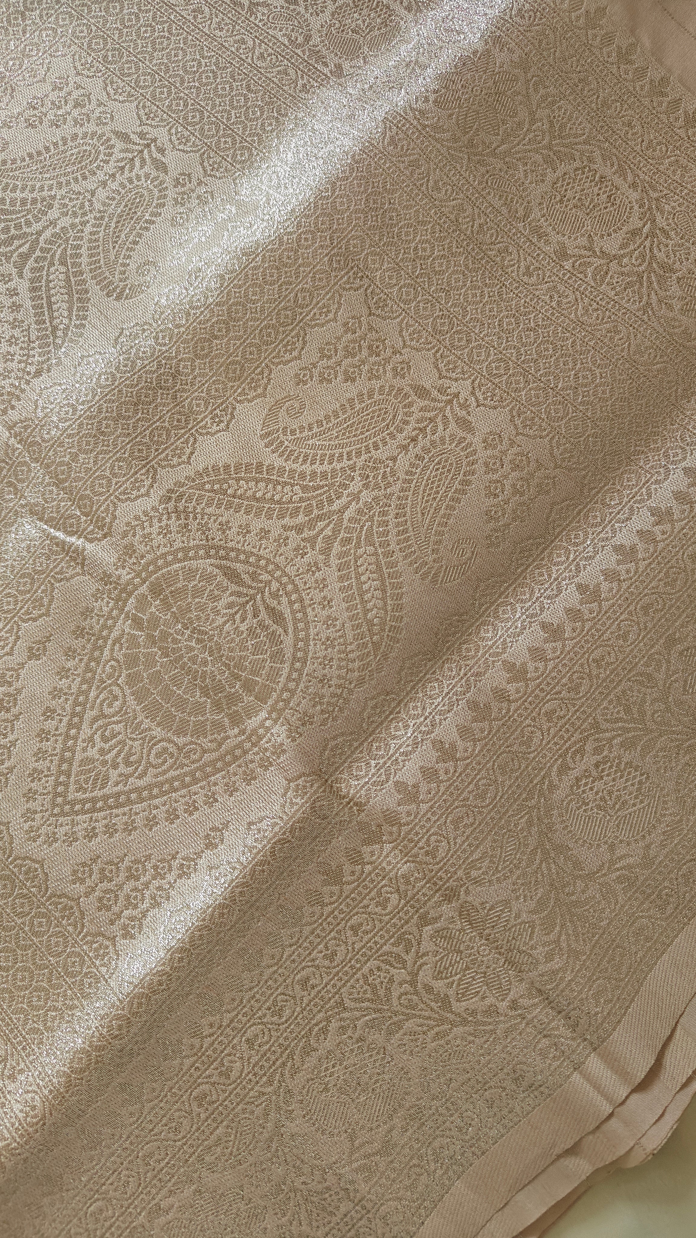 Cream Banarasi Zari Booti Silk