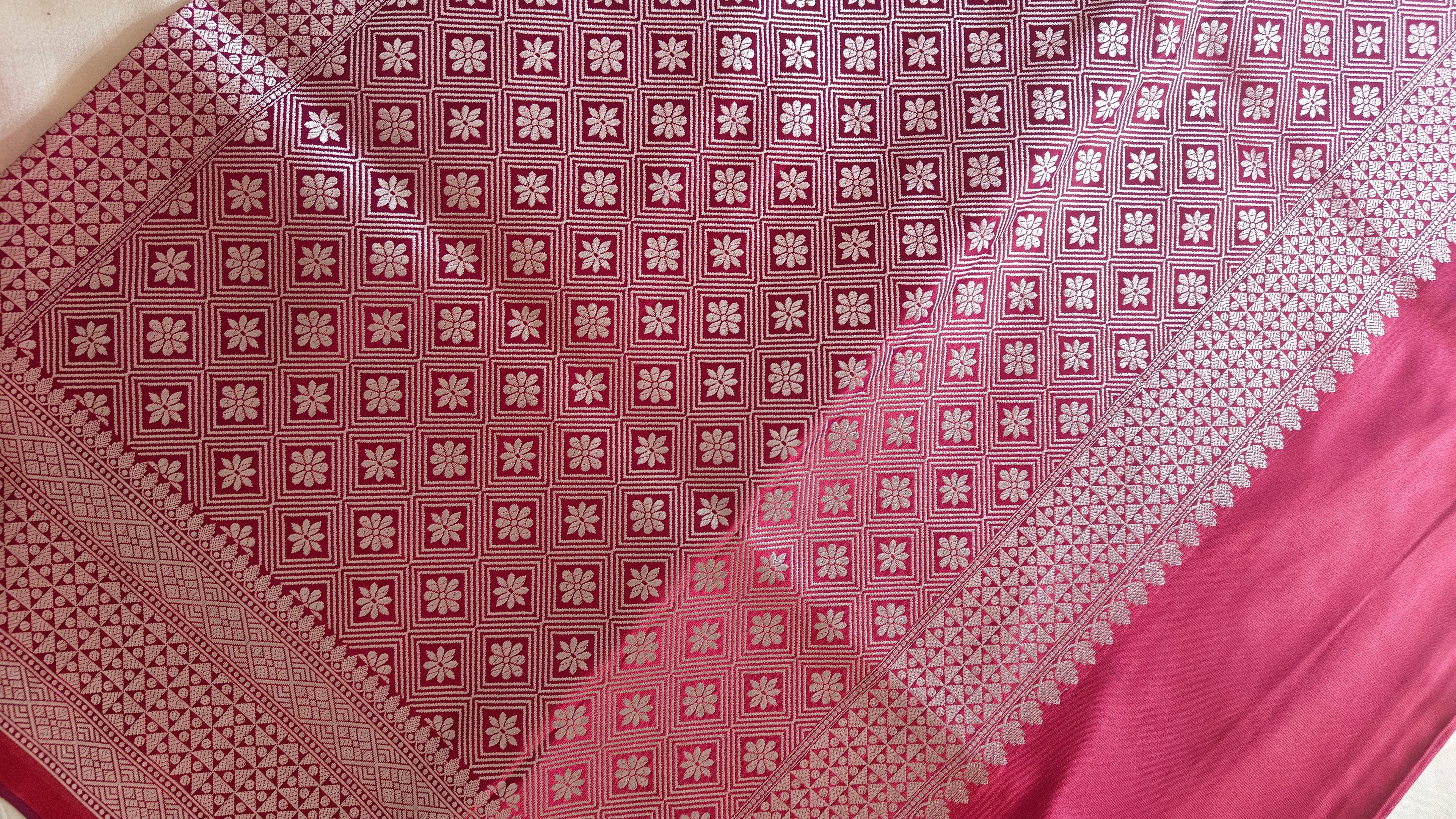 Double Tone Royal Pink Silk Saree with Rich Border & Pallu