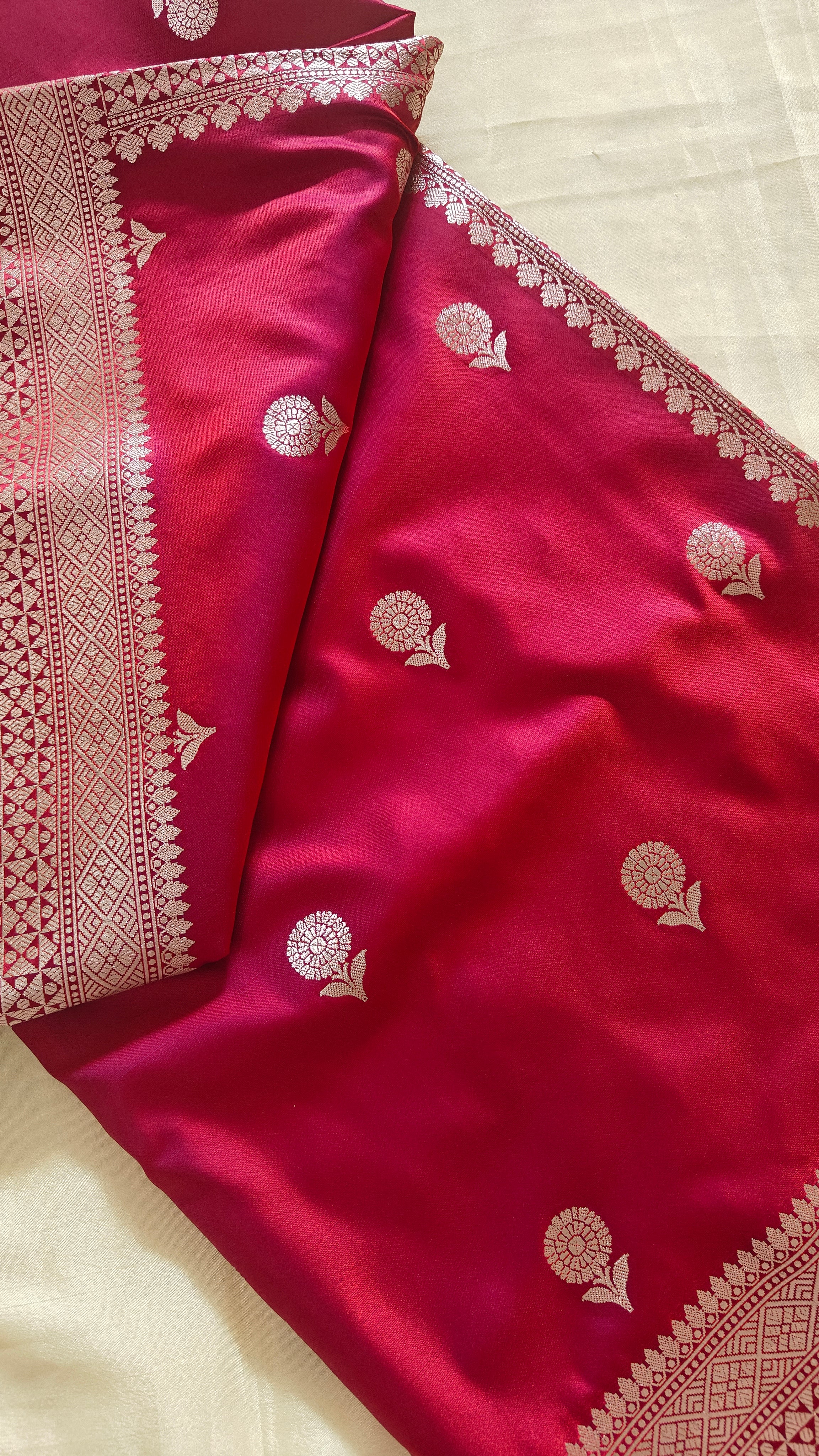 Double Tone Royal Pink Silk Saree with Rich Border & Pallu