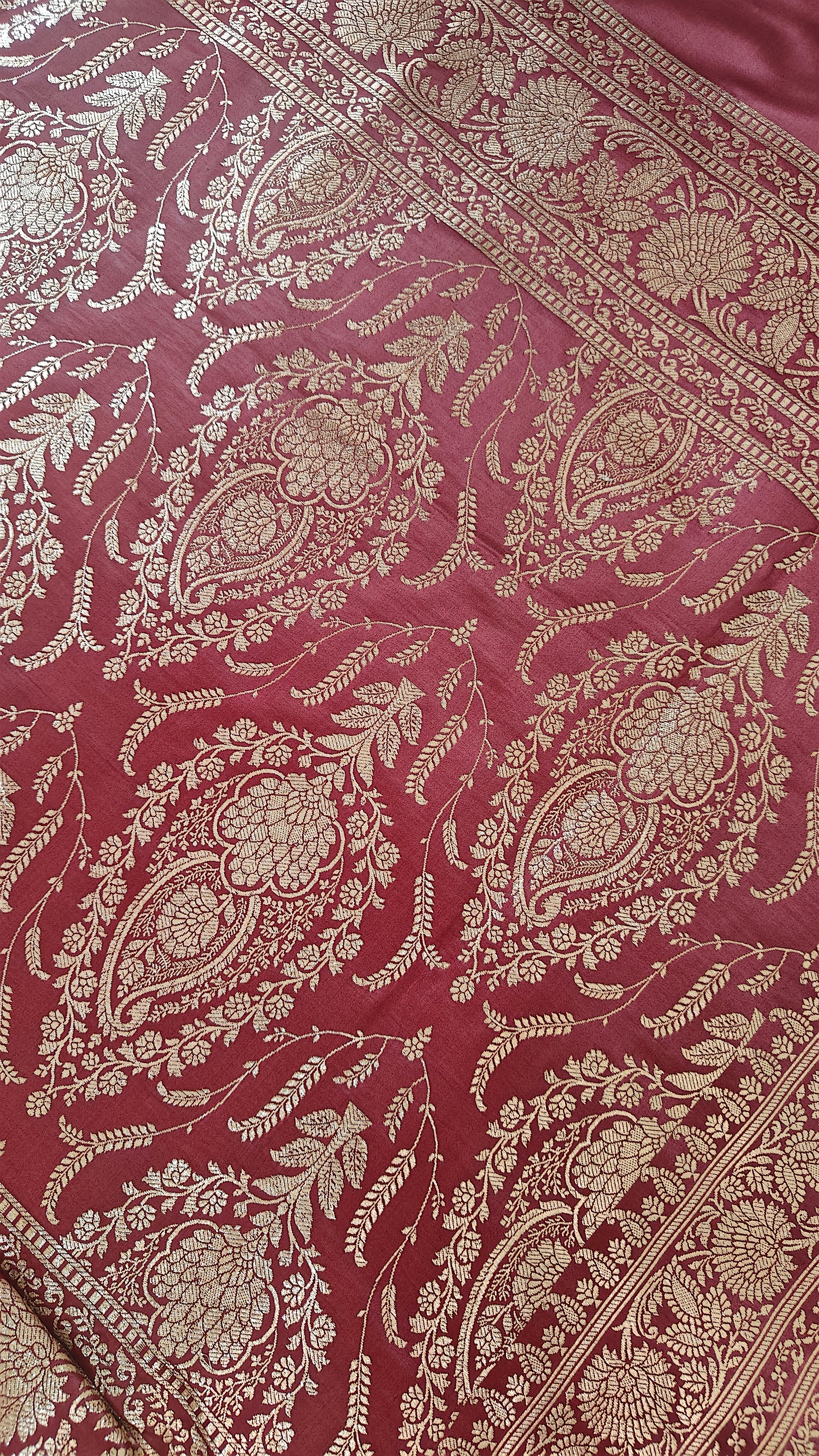 Wine color Silk Saree with Booti pattern