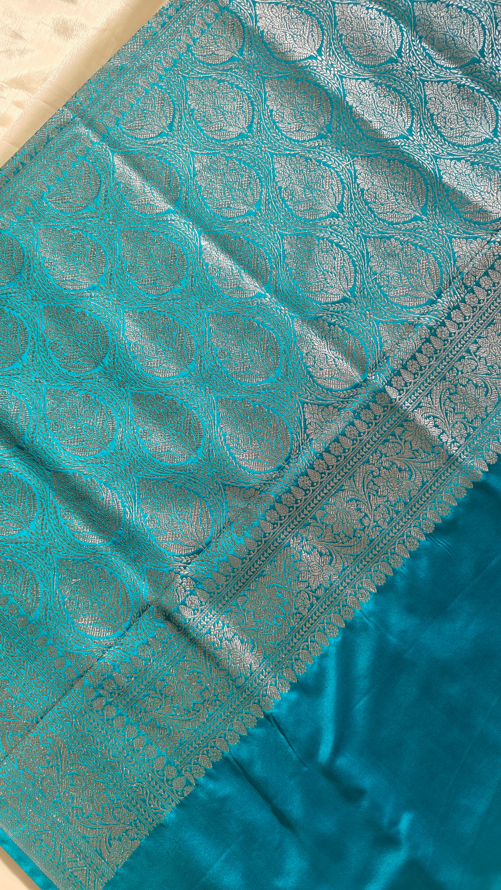 Ferozi Booti Silk Saree