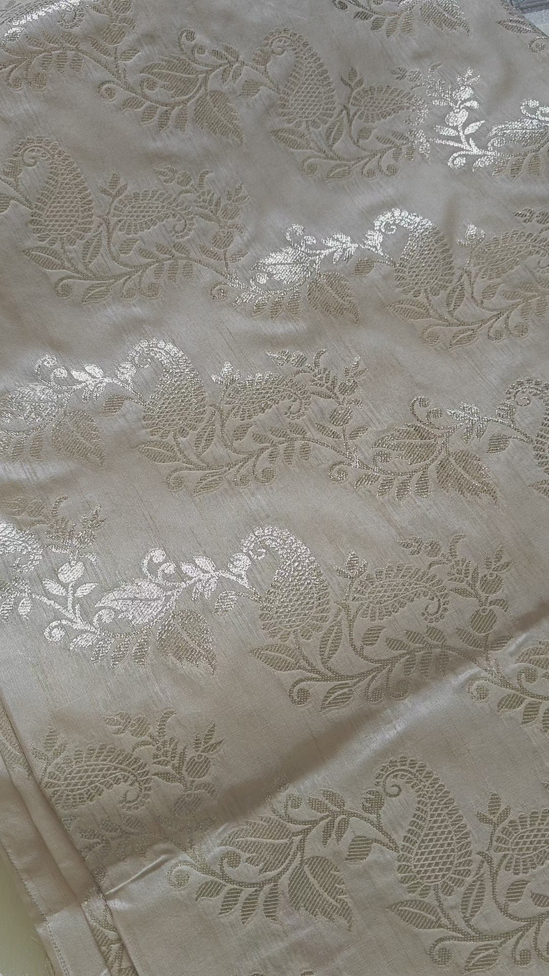 Cream Banarasi Zari Booti Silk