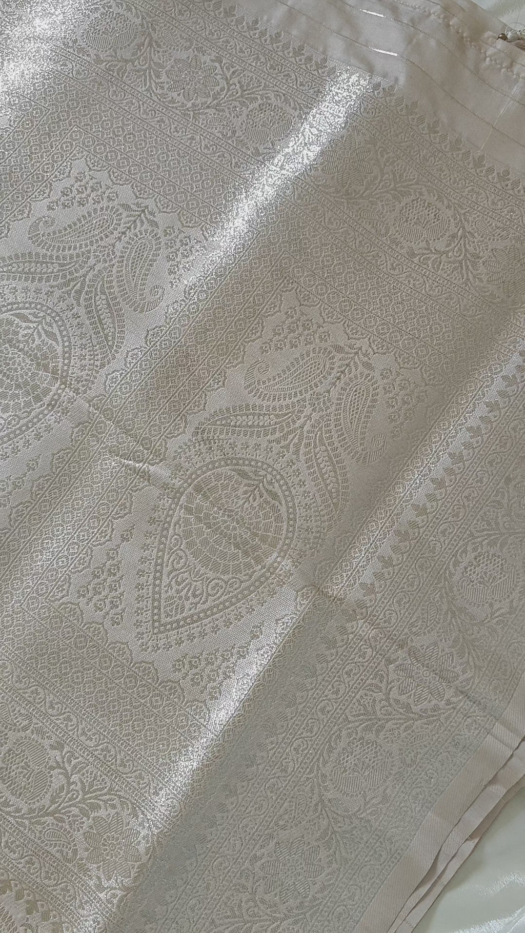 Cream Banarasi Zari Booti Silk