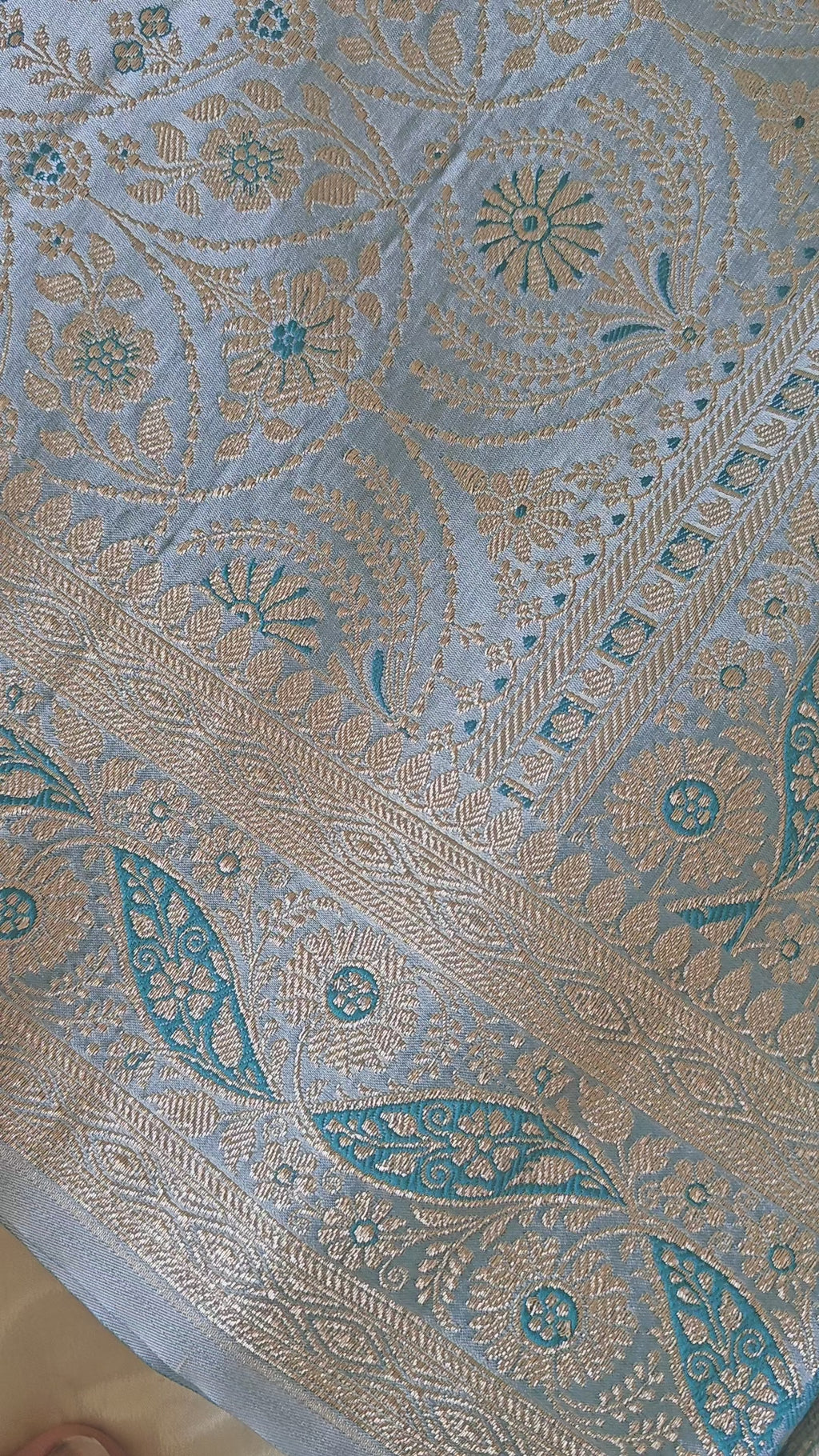 Light Ferozi silk Saree with Dark Ferozi Floral Jaal