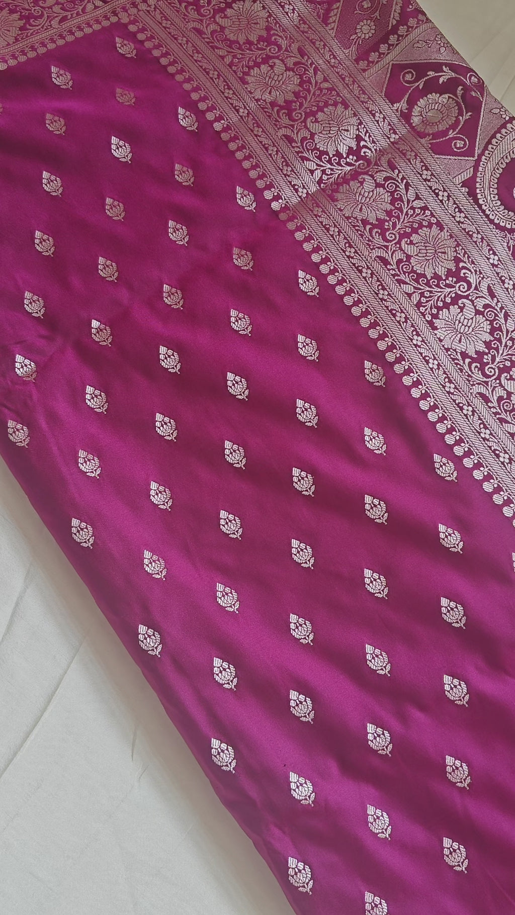 Magenta Pink Silk Saree with Delicate Booti Work
